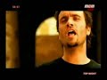 one of nek's best song ever . in this video nek is singing with beautiful cerena who gives nek's laura a different flavor by singin the duet in italian and french . beautiful couple .
both are awesome and with the combination of italian and french it makes this song the best pop song in history of italy and france !!!!
molto bello  !!