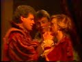 Manuel Escorcio sings "Questa o Quella" from Rigoletto Manele-Gratis.net