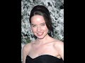 Anna Popplewell - Unwritten Manele-Gratis.net