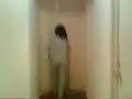 broma a silvia con una puerta del pabell�n 2 del torres
