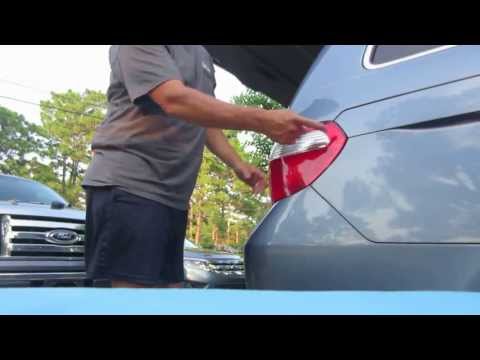 How To Replace The Brake Light Bulb On A 2007 Honda Odyssey