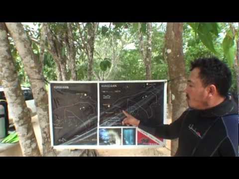CHAC MOOL - BRIEFING BEFORE CAVERN DIVING