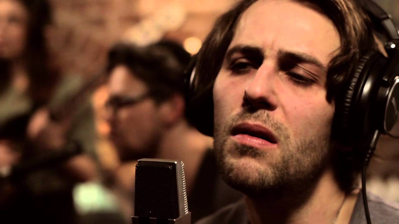 Adrian Glynn – Blue Belle Lament (Live at the Shed)