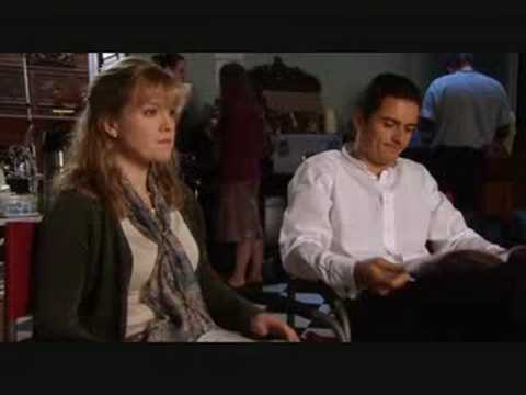extras - orlando bloom stars in extras.