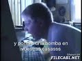 ni�o aleman loco mirando sus notas