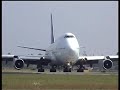 Boeing 747 and Transavia 737 takeoff from Amsterdam Schiphol