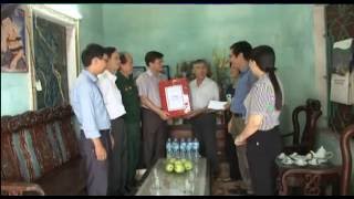 Đ.c Nguyễn Mạnh Hà, PBT Thành ủy thăm, tặng quà các đối tượng chính sách tiêu biểu