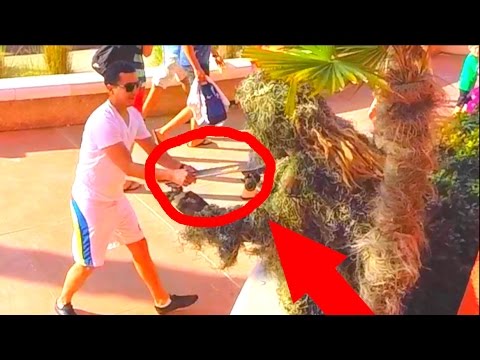 GHILLIE SUIT BEACH PRANKS (Scare Pranks & More)