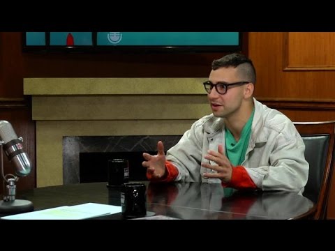 Jack Antonoff (of Bleachers and Fun) sits down with Larry King Now (Video)