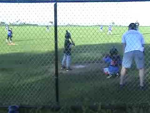 kids baseball hit