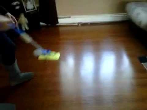 how to remove laminate flooring