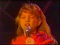 Fergie / Stacy Ferguson (Kids Inc.) sings \"Last Dance\"