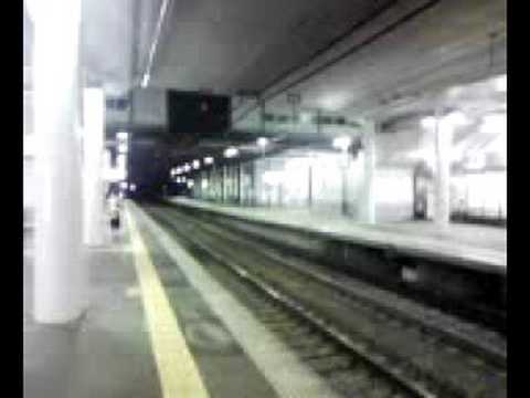 多摩境駅では、約40分の遅れ08．8.26
