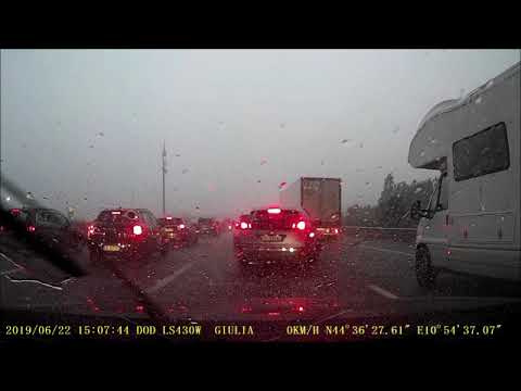 Majty do wymiany. Gdy natrafiasz na gradobicie jadąc autostradą