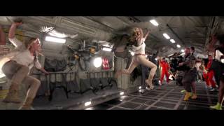 Brak grawitacji w klipie zza kulis "Mumia"