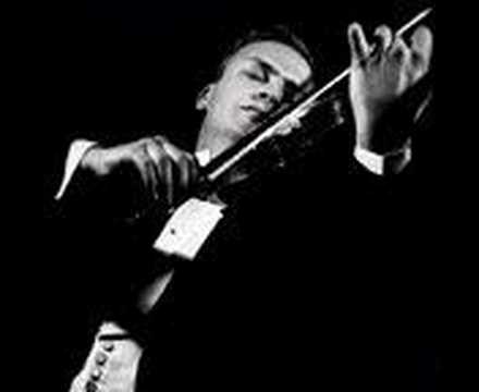 Yehudi Menuhin plays Bach Chaconne (Part 1)
