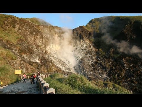 taiwan - A get away holiday to Taiwan with a group of Singaporeans, who were colleagues working in the same company. Together, they traveled to many destinations and ...