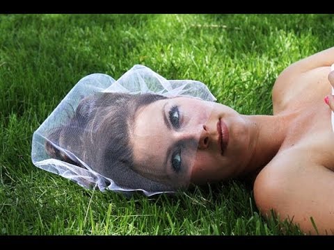 how to fasten a birdcage veil