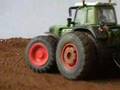 SIKU Control FENDT 930 & John Deere Umbauten auf dem Acker