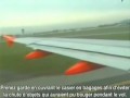 Une hôtesse de l’air de très bonne humeur