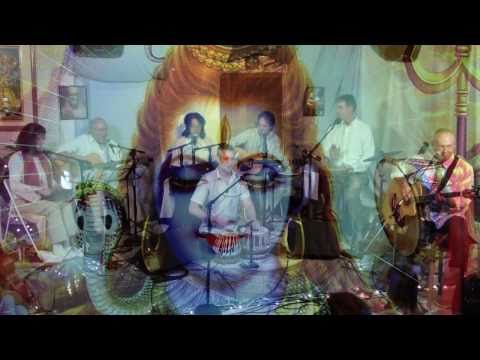 jamms - The Mystic Jamms Band plays Om Namashivaya at the UCBK temple in Bonny Doon, CA, January 2011 http://www.karmatalk.com/JAMMS_concerts.htm http://www.MayaSage...