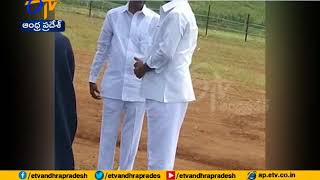 TS CM KCR Alone Meet with TDP's Payyavula Keshav ; over AP Politics