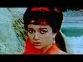Asha Parekh and Dev Anand's Romance - Mahal Scene 6/8