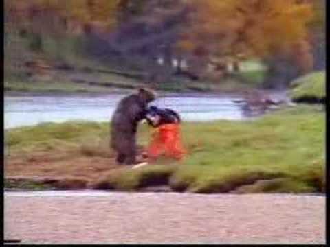 動物おもしろ動画・クマVS人Youtube(ゆーちゅーぶ)・Dailymotion動画