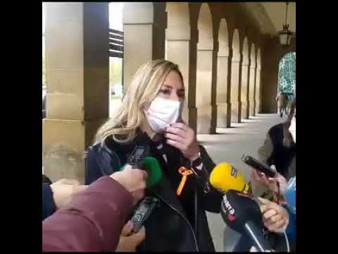 Ana Beltrán atiende a los medios de comunicación t...