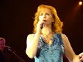 REBA AND KELLY CLARKSON-\"WHY HAVEN\