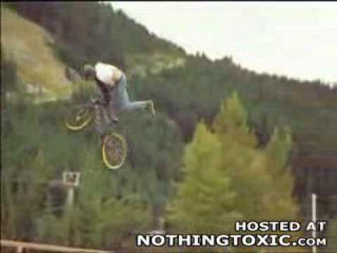 Freeride Mountain Bike Stunts