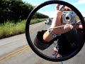Duas motos e um triciclo