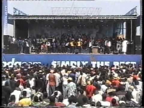 Werrason humile JB Mpiana et Koffi Olomide a la Fikin 2005 Werrason humile JB Mpiana et Koffi Olomide a la Fikin 2005