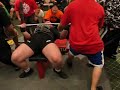 400 kg(881lb) benchpress