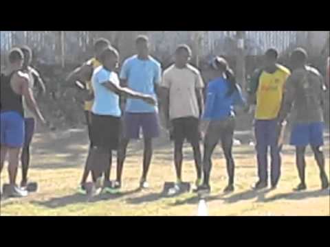 Fraser - Unedited clips of Shelly-Ann Fraser-Pryce and Nesta Carter doing starts at MVP AM practice with coach Stephen Francis looking on.