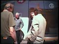 David Hellenius skämtar med Peppe Eng, Artur Ringart och Lasse Bengtsson.