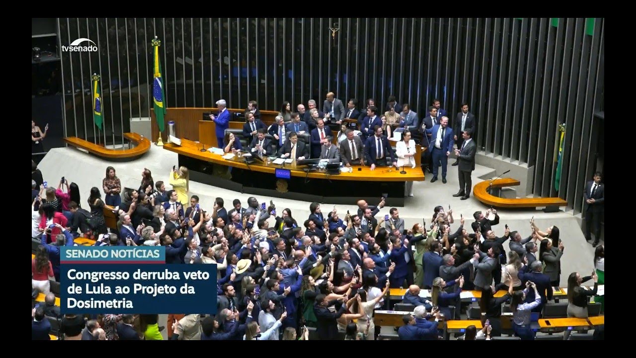 Veto é derrubado, dosimetria vai valer e condenados pelo 8 de janeiro podem pedir redução da pena
