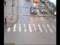 casi lo matan, corre caminos.