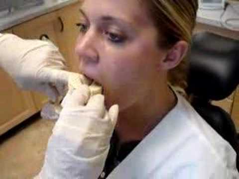how to whiten silicone sealant