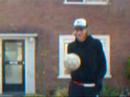 bas straatvoetbal