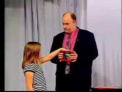 Alan Kazam performs