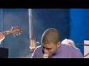 show ao vivo - flavinho silva / gilson bermini

o cantor e compositor vem de uma nobre linhagem do samba. filho do saudoso compositor e cantor jo�o nogueira, antes mesmo de completar um m�s de vida, diogo j� acompanhava os pais nos pagodes e acostumou-se desde cedo a ser embalado ao som de sambas e choros.jo�o nogueira sempre o convidava para participar de seus shows e no samba entre amigos. logo vieram os convites para diogo participar das rodas de samba do rio, h�bito que lhe rendeu respeito e aprova��o dos bambas ligados � m�sica e ao samba.fez importantes shows com jo�o nogueira pelo brasil. em salvador, cantou com o pai no pelourinho para uma plat�ia de mais de cinco mil pessoas, em dezembro de 1998, na comemora��o do 