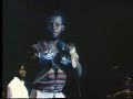 gregory isaacs with roots radics singing night nurse live at reggae sunsplash 1983 in montego bay, jamaica
blog.rastaman.cz