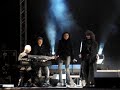 AlBano simpatico con il pubblico e con la sua band