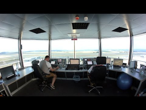 Kassel Airport: Blick in den Tower - Flughafen Calden (Nordhessen)