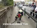 EXPECTACULAR INCENDIO CON RESCATE DE PERSONAS.