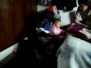 Mili en andador