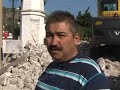 M?NARES? DURUYOR CAM? YIKILDI