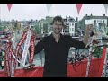 Tony Adams signing autographs for www.starsignings.co.uk Tony Adams signing autographs for www.starsignings.co.uk