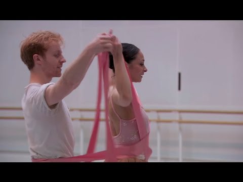 La Fille mal gardée (Royal Ballet), Frederick Ashton's sunny English ballet